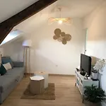Apartmán Chez Gustave T2, 4 Min Place Ducale *