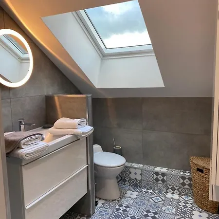 Apartment Chez Gustave T2, 4 Min Place Ducale