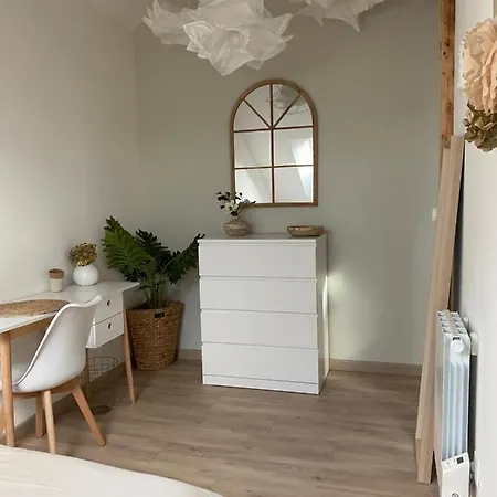 Chez Gustave T2, 4 Min Place Ducale Charleville-Mezieres