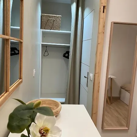 Apartment Chez Gustave T2, 4 Min Place Ducale *